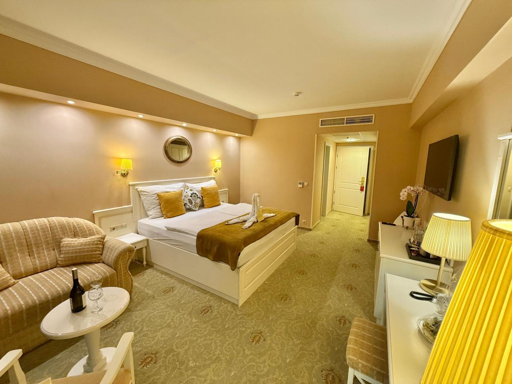 Calimbra Wellness Hotel Superior Miskolc Exterior foto