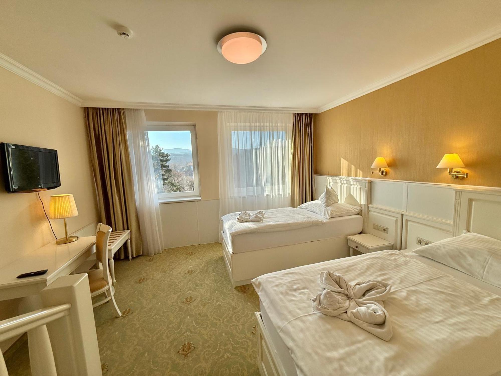 Calimbra Wellness Hotel Superior Miskolc Exterior foto